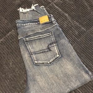 NWOT American Eagle Hi-Rise Jegging Crop Jeans